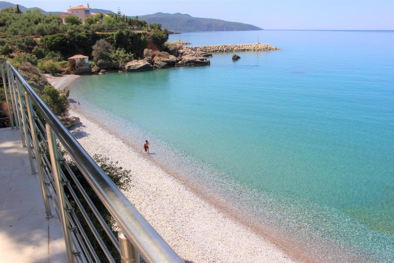 Naftilos Blue View Retreat Avia Екстер'єр фото